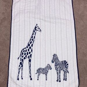 Pottery barn kids Prescott crib quilt giraffe zebras white navy unisex